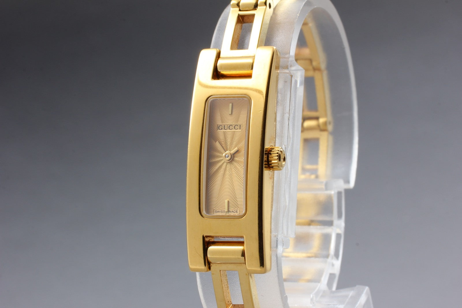 Second Hands | Vintage [N MINT New Batt] GUCCI 3900L Gold Bracelet Quartz Ladies Watch JAPAN La.riberta From Japan