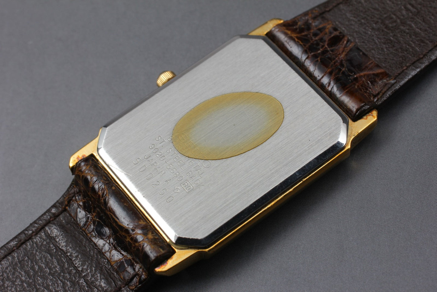 SEIKO Second Hands | Vtg.1985 [N MINT] SEIKO 9020-5680 Tank Gold Roman 25mm Quartz Men's Watch JAPAN La.riberta From Japan