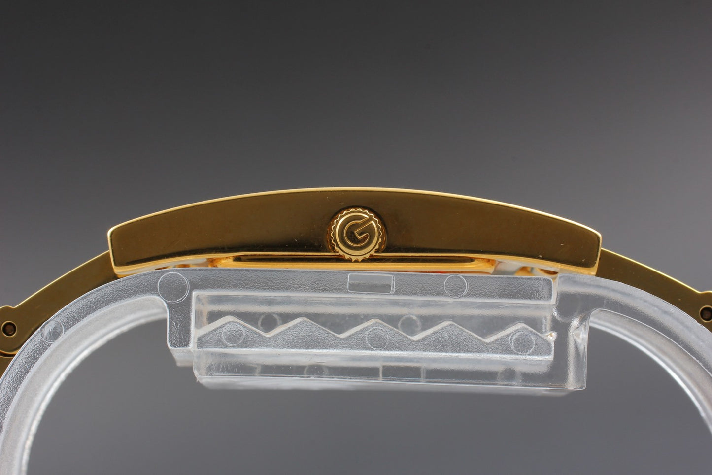 Second Hands | Vintage [N MINT New Batt] GUCCI 3900L Gold Bracelet Quartz Ladies Watch JAPAN La.riberta From Japan
