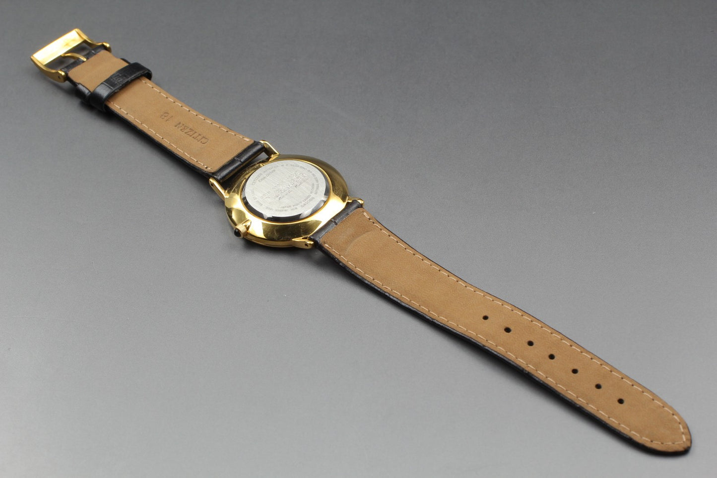 Second Hands | Vtg.1986 [Near MINT] CITIZEN E031-S033161 Gold Round Quartz Men's Watch JAPAN La.riberta From Japan