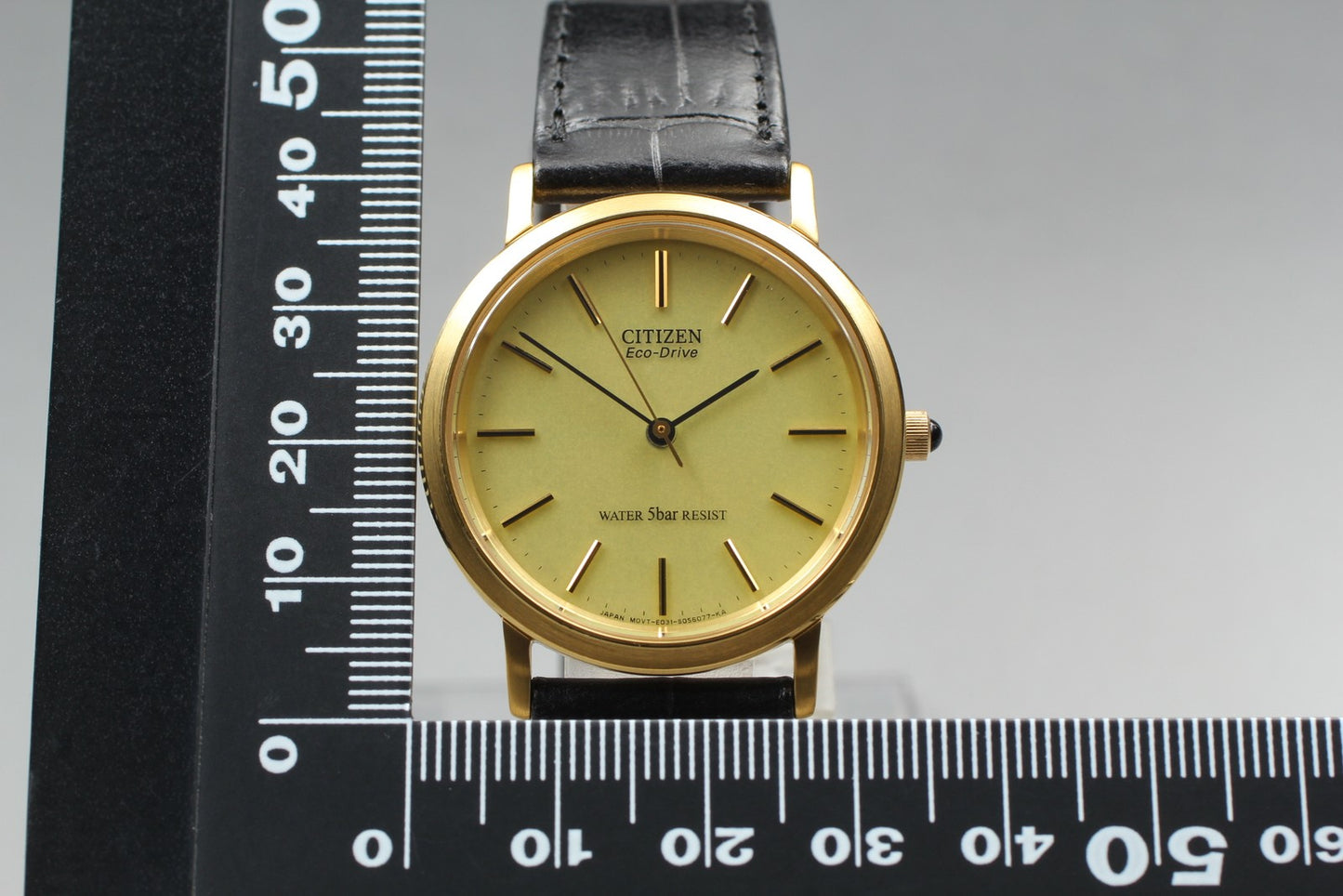 Second Hands | Vtg.1986 [Near MINT] CITIZEN E031-S033161 Gold Round Quartz Men's Watch JAPAN La.riberta From Japan