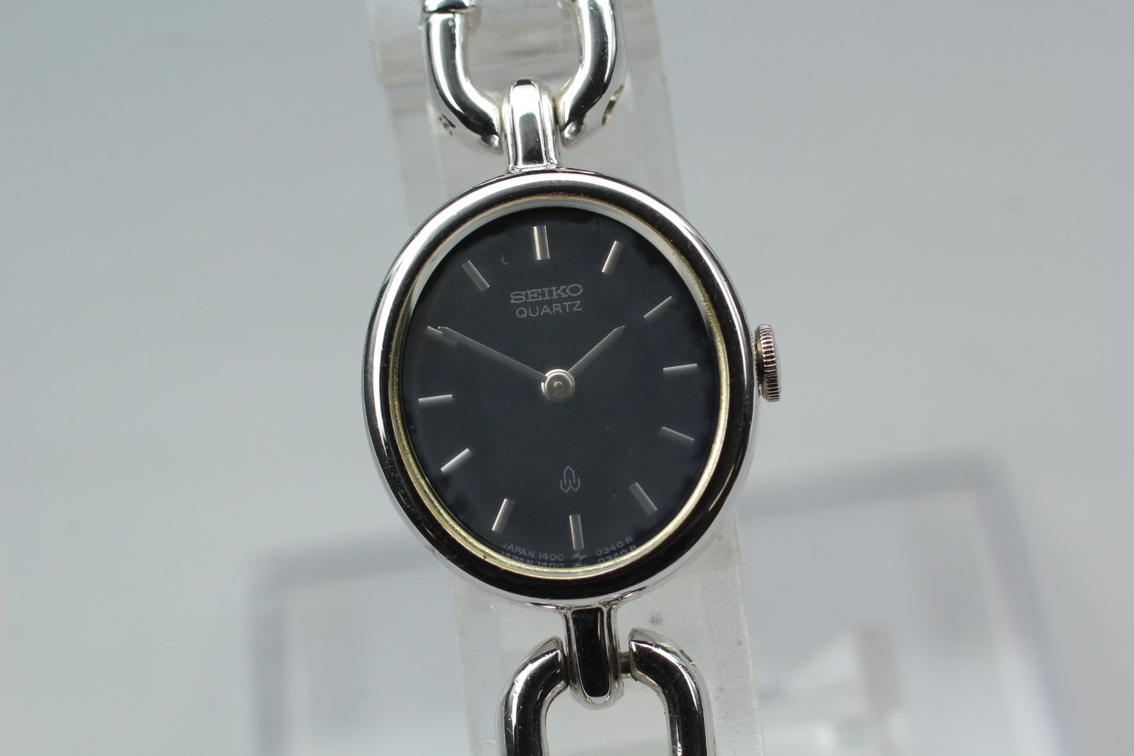 SEIKO Second Hands | Vtg.1990[N MINT] SEIKO 1400-5180 Black Silver Bracelet Quartz Ladies Watch JAPAN La.riberta From Japan