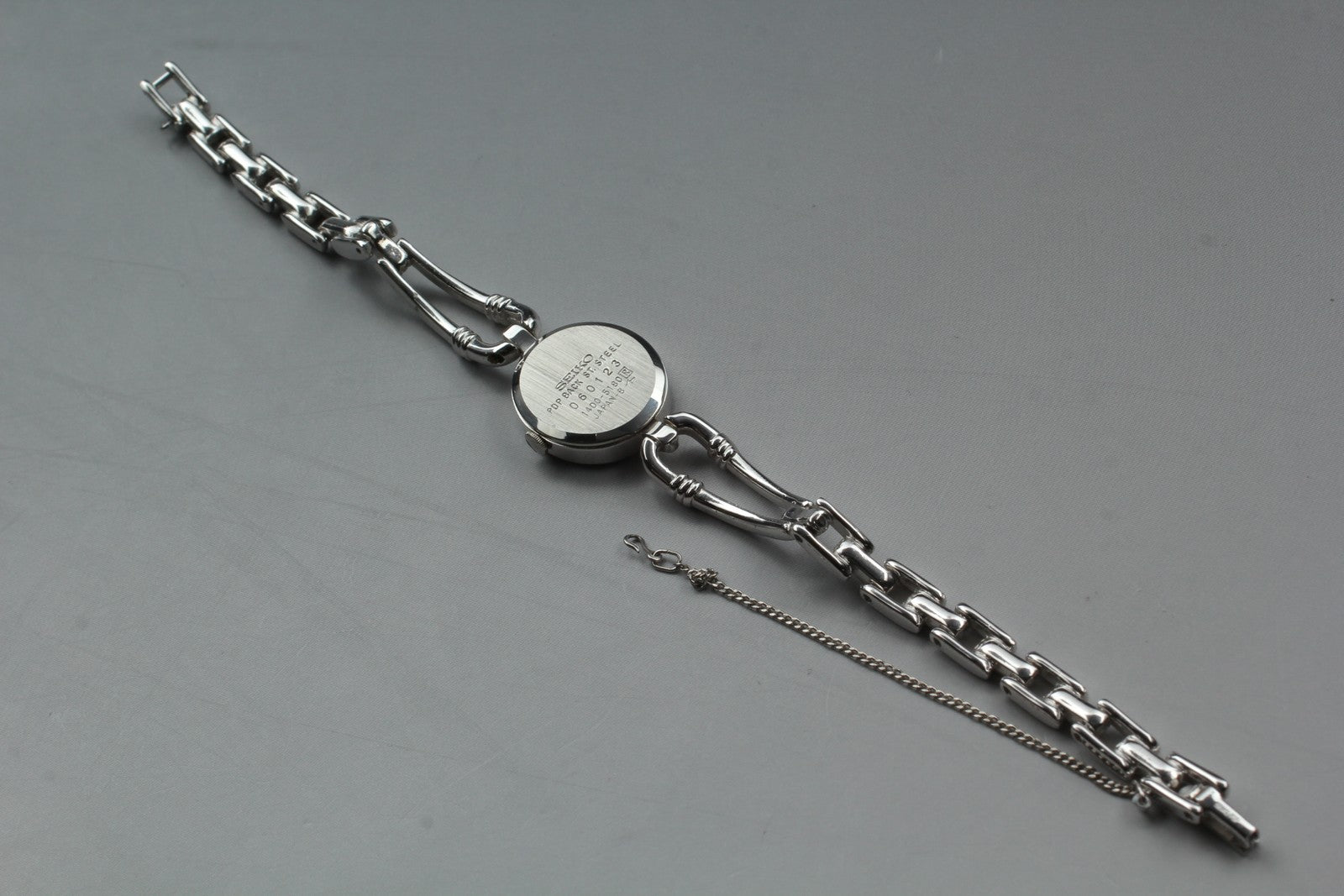 SEIKO Second Hands | Vtg.1990[N MINT] SEIKO 1400-5180 Black Silver Bracelet Quartz Ladies Watch JAPAN La.riberta From Japan