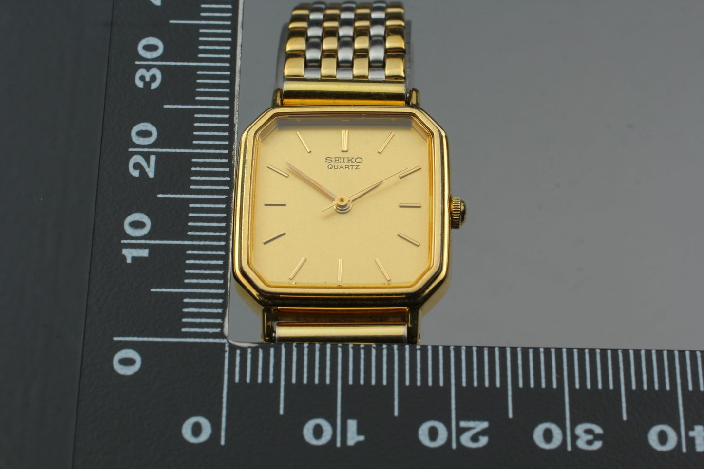 SEIKO Second Hands | Vtg.1987 [N MINT] SEIKO 7321-5410 Gold 20mm Bracelet Quartz Men's Watch JAPAN La.riberta From Japan