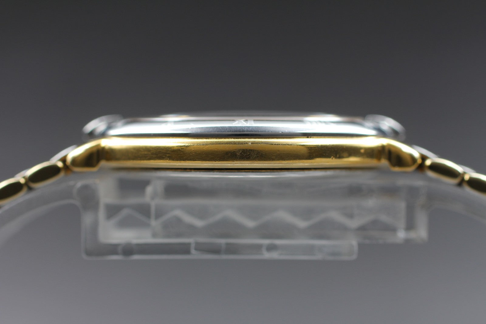 Second Hands | Vtg.1988[N MINT / New Batt] Burberrys 4630-E60795 Roman Quartz Men's Watch JAPAN La.riberta From Japan