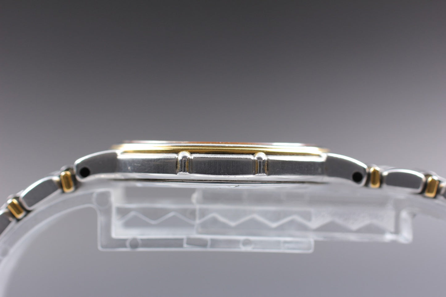 SEIKO Second Hands | Vin.1992 [N MINT / New Batt] SEIKO Dolce 8N41-6160 Gold Quartz Men's Watch JAPAN La.riberta From Japan