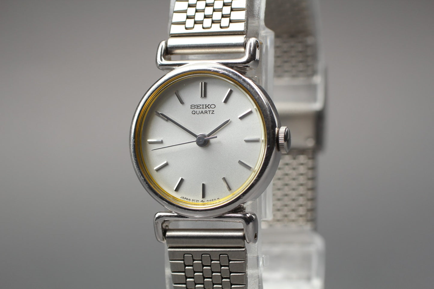 SEIKO Second Hands | Vtg.1984 [Near MINT] SEIKO 2C21-0100 Silver Bracelet Quartz Ladies Watch JAPAN La.riberta From Japan