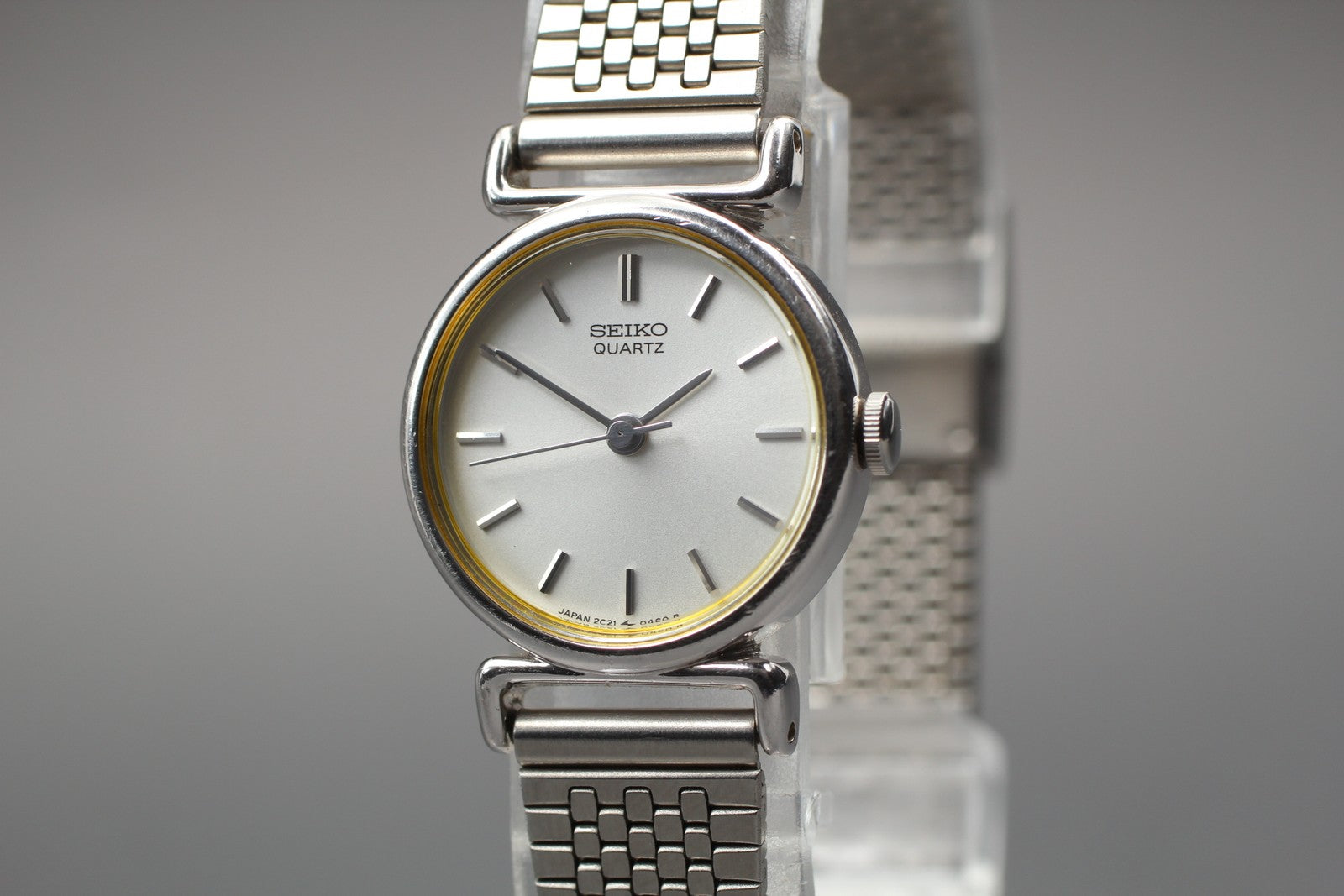 SEIKO Second Hands | Vtg.1984 [Near MINT] SEIKO 2C21-0100 Silver Bracelet Quartz Ladies Watch JAPAN La.riberta From Japan
