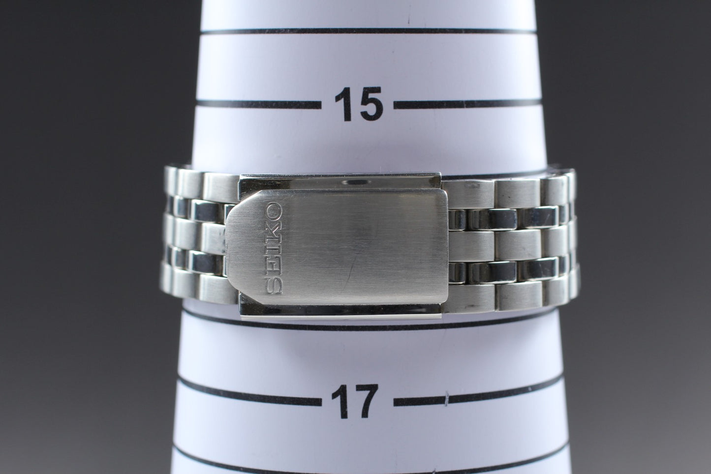 SEIKO Second Hands | Vtg.1982 [N MINT / New Batt] SEIKO 7N43-0AM0 Day/Date Quartz Men's Watch JAPAN La.riberta From Japan