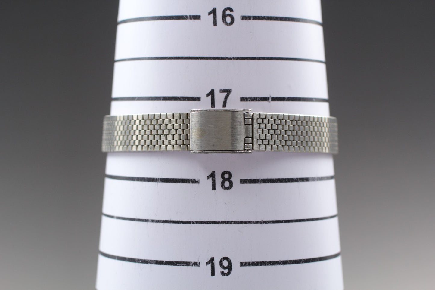 SEIKO Second Hands | Vtg.1984 [Near MINT] SEIKO 2C21-0100 Silver Bracelet Quartz Ladies Watch JAPAN La.riberta From Japan