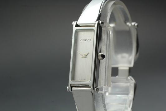 Near MINT/ GUCCI 1500L Shell GG Signature Gold Bangle Quartz Ladies Watch JAPAN