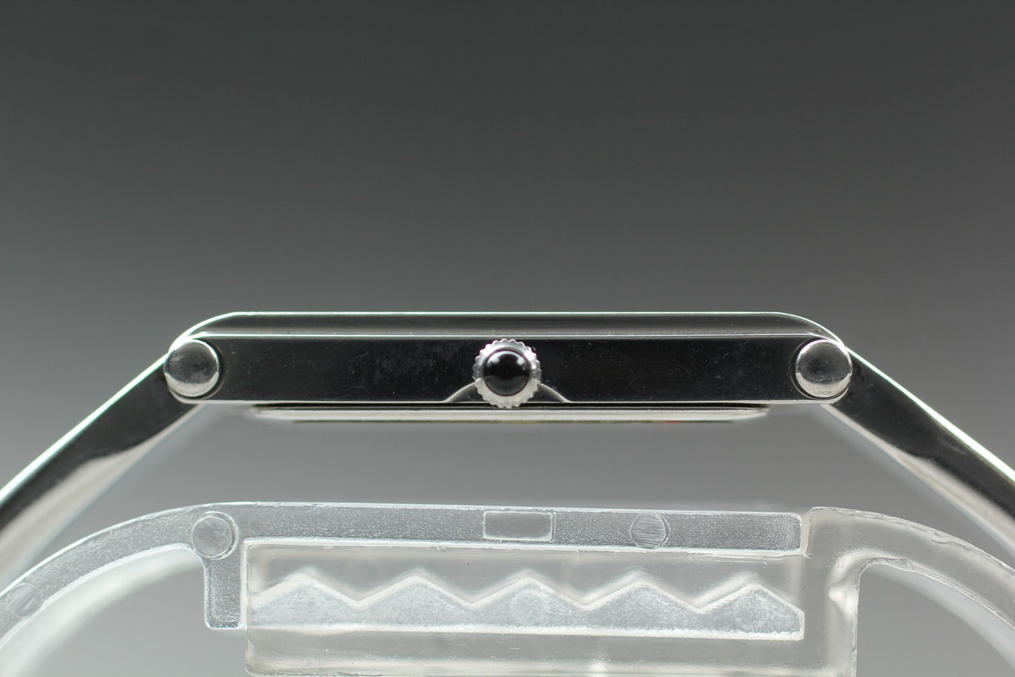 Near MINT/ GUCCI 1500L Shell GG Signature Gold Bangle Quartz Ladies Watch JAPAN