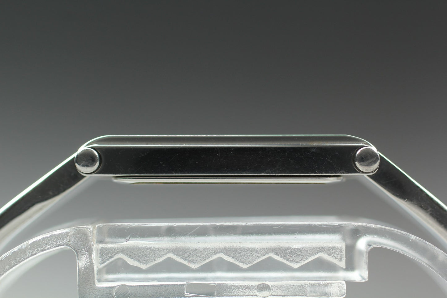 Near MINT/ GUCCI 1500L Shell GG Signature Gold Bangle Quartz Ladies Watch JAPAN