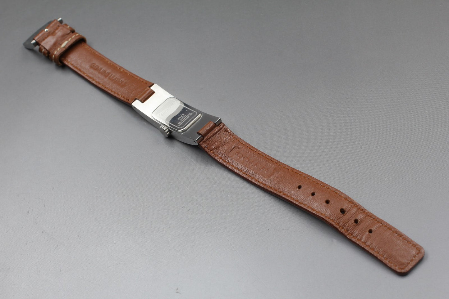 Near MINT / New Battery COACH 0169 6024296 Tank Quartz Ladies Watch JAPAN