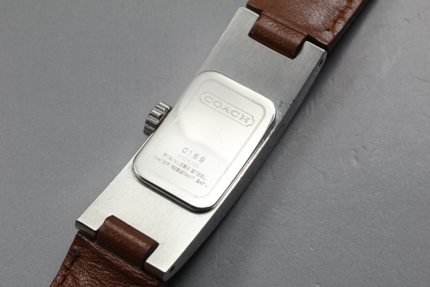 Near MINT / New Battery COACH 0169 6024296 Tank Quartz Ladies Watch JAPAN