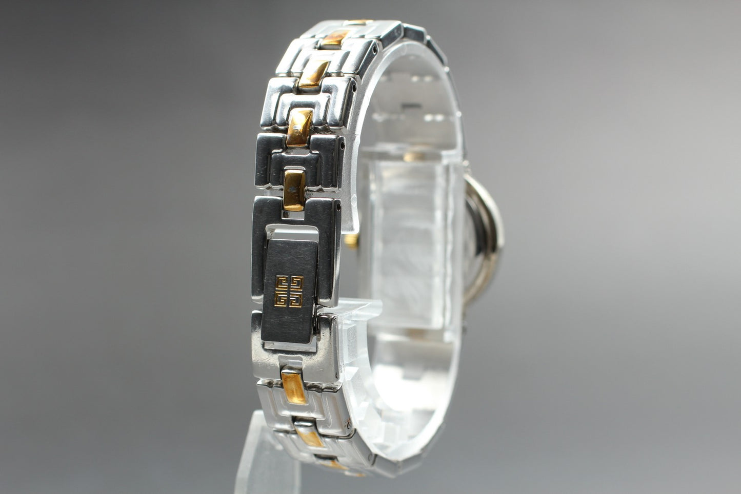 Near MINT / New Battery GIVENCHY Two Tone Gold Silver Women's Quartz Watch JAPAN