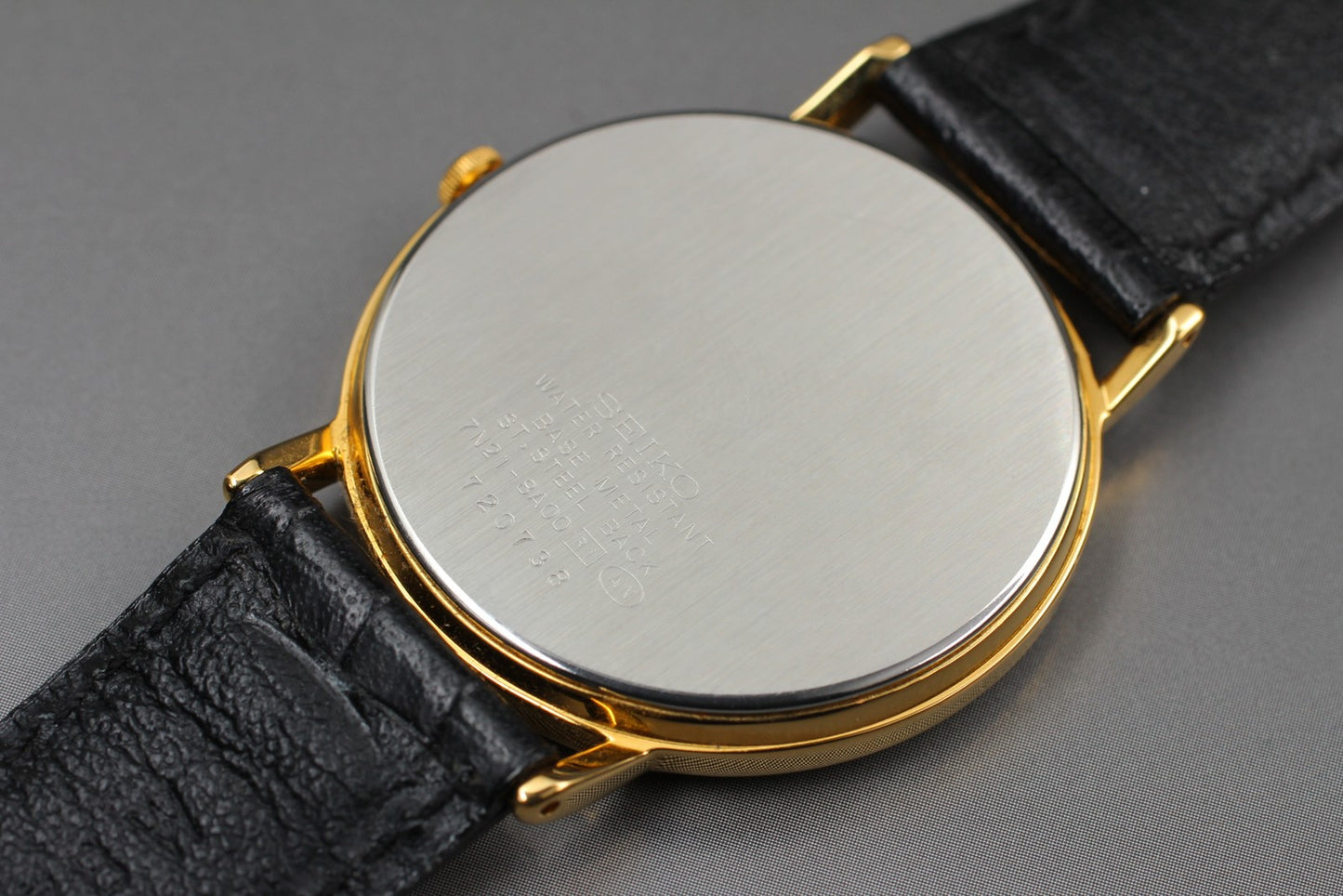 MINT / SEIKO 7N21-8A00 Nagano1990 Olympic Round Gold Quartz Mens Watch  Japan