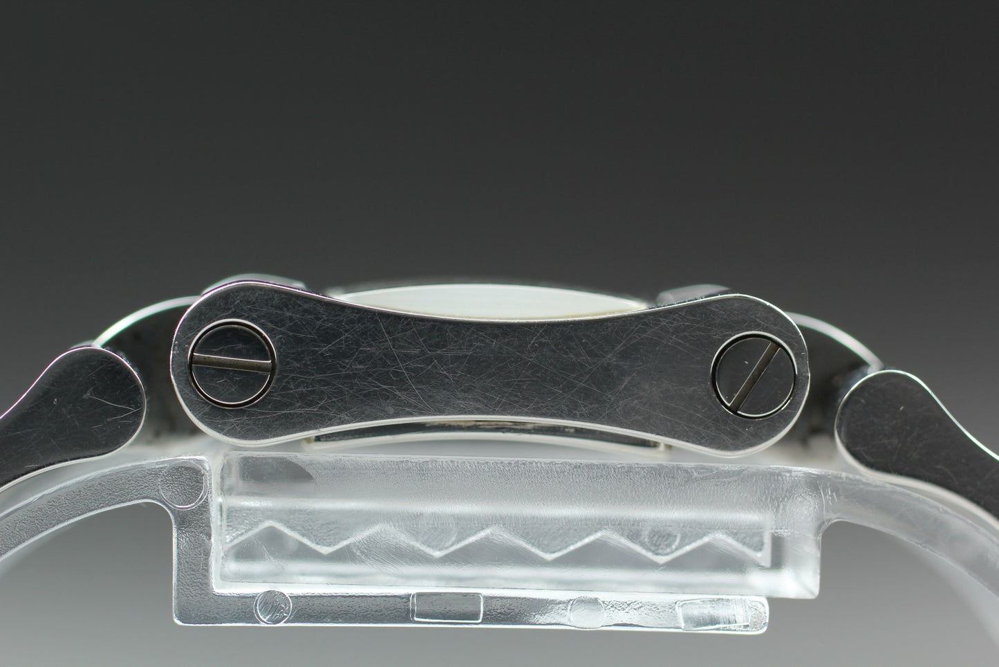 Near MINT / GUCCI 2305L Black Square Silver 17mm Quartz Ladies Watch From JAPAN