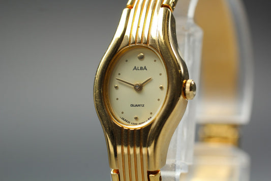 SEIKO Second Hands | Vyg.1988 [N MINT] SEIKO ALBA V232-7040 17mm Bracelet Quartz Ladies Watch JAPAN La.riberta From Japan