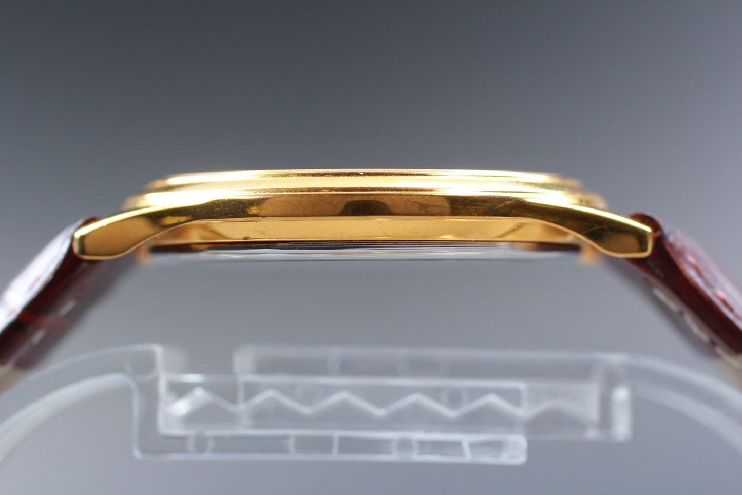 Second Hands | Vtg.1995 [N MINT] CITIZEN FORMA 9633-T001769 33mm Quartz Men's Watch From JAPAN La.riberta From Japan