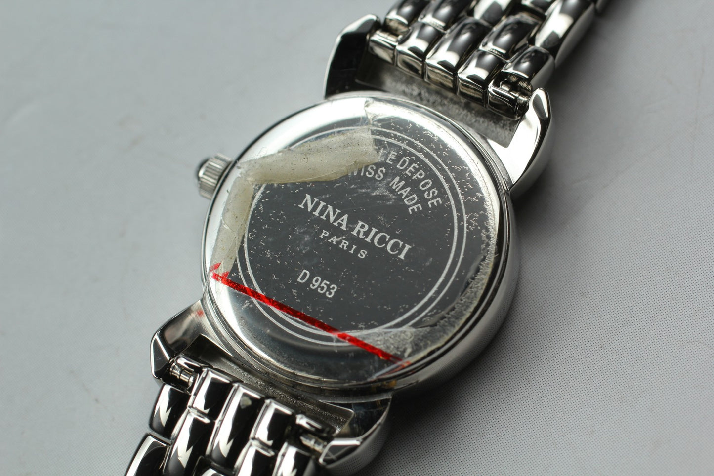 N MINT / New Batt / NINA RICCI D953 Silver Bracelet Quartz Ladies Watch JAPAN