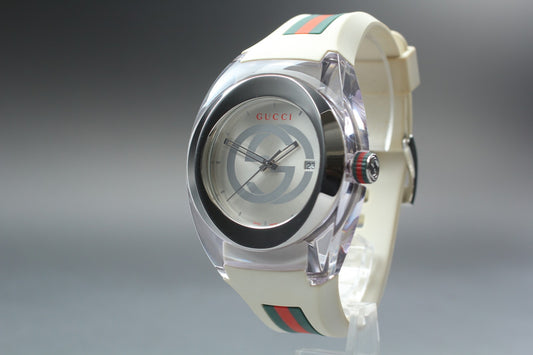 Near Mint / Gucci SYNC 137.1 White Sherry Line 5 ATM Men's Quartz Watch JAPAN