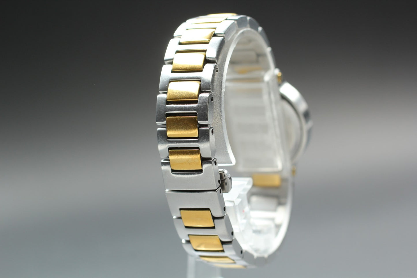 N MINT / New Batt / GUCCI 8900L Two tone 26mm Bracelet Quartz Ladies Watch JAPAN