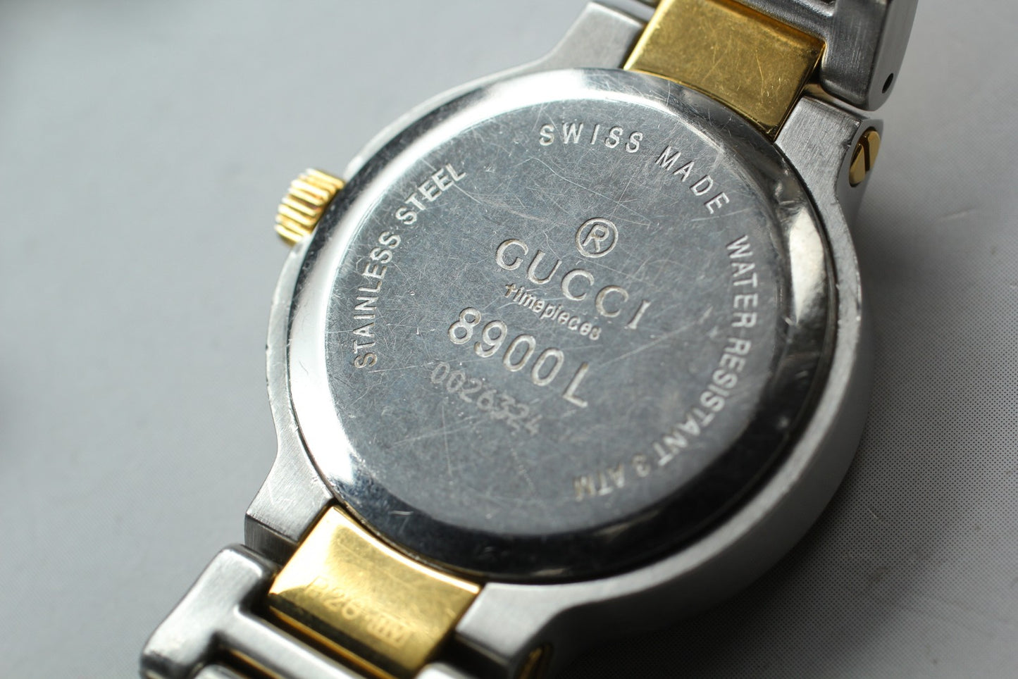 N MINT / New Batt / GUCCI 8900L Two tone 26mm Bracelet Quartz Ladies Watch JAPAN