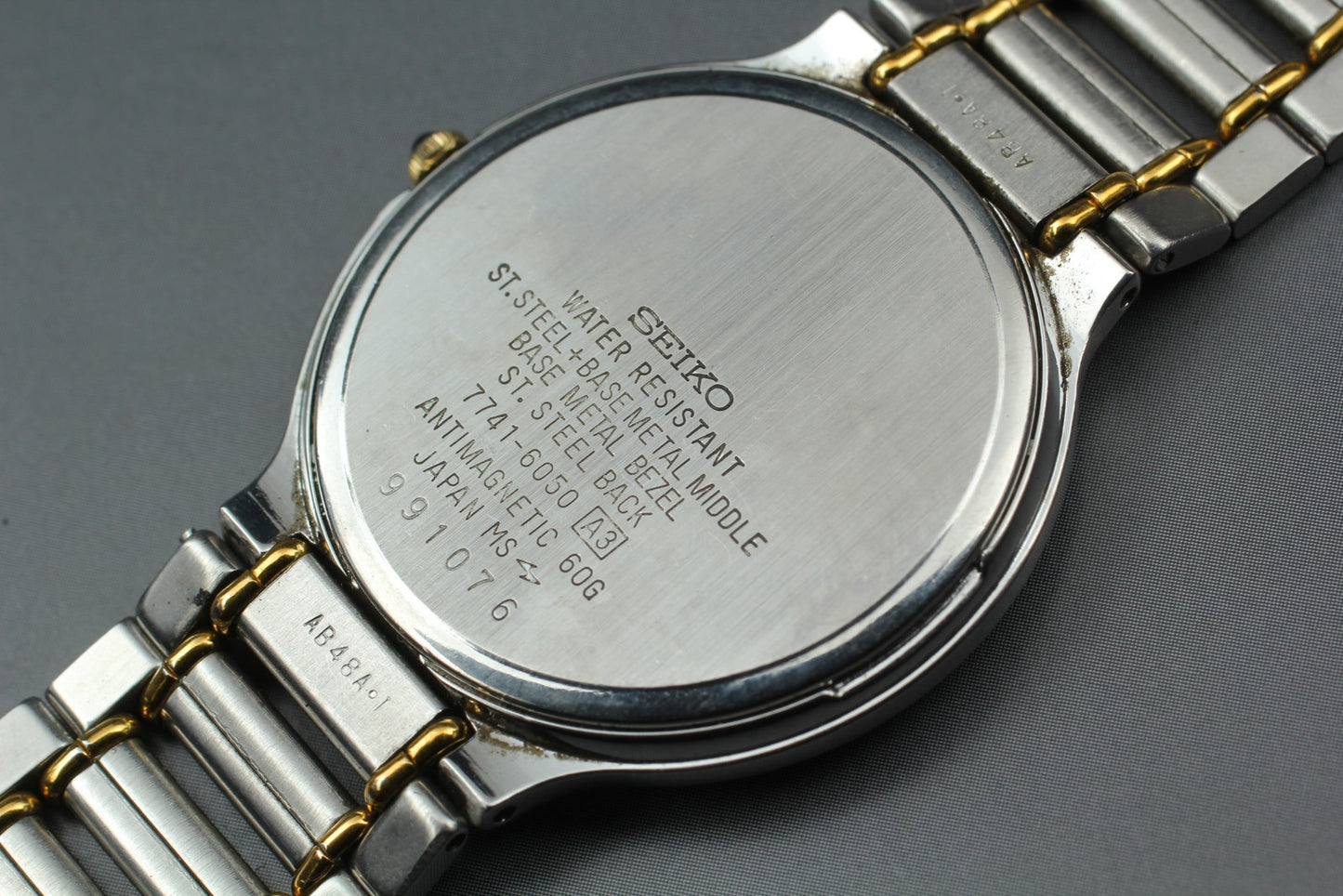 Near MINT / SEIKO Dolce 7741-6050 Two-Tone 32mm Bracelet Quartz Mens Watch JAPAN