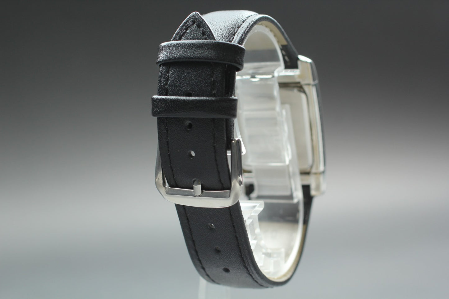 Near MINT / BURBERRY 1032-H32931 Y Nova Check Tank 27mm Quartz Men's Watch JAPAN