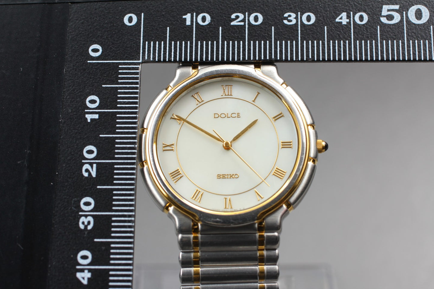 vintage 1999[Near MINT]SEIKO Dolce 5E31-6B20 Shell Silver  QZ Mens Watch From JP