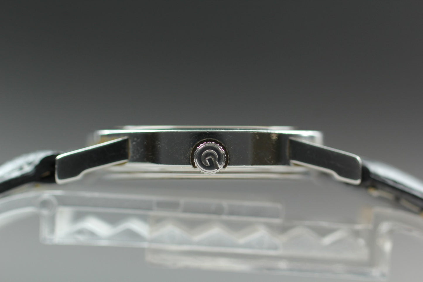 Vtg.[N MINT] GUCCI 5200L Black Silver Round Roman Quartz Ladies Watch From JAPAN