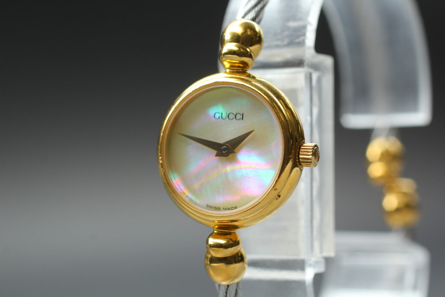 New Batt [Near MINT]  Gucci 2700.2.L Shell Dial Bangle Quartz Ladies Watch JAPAN