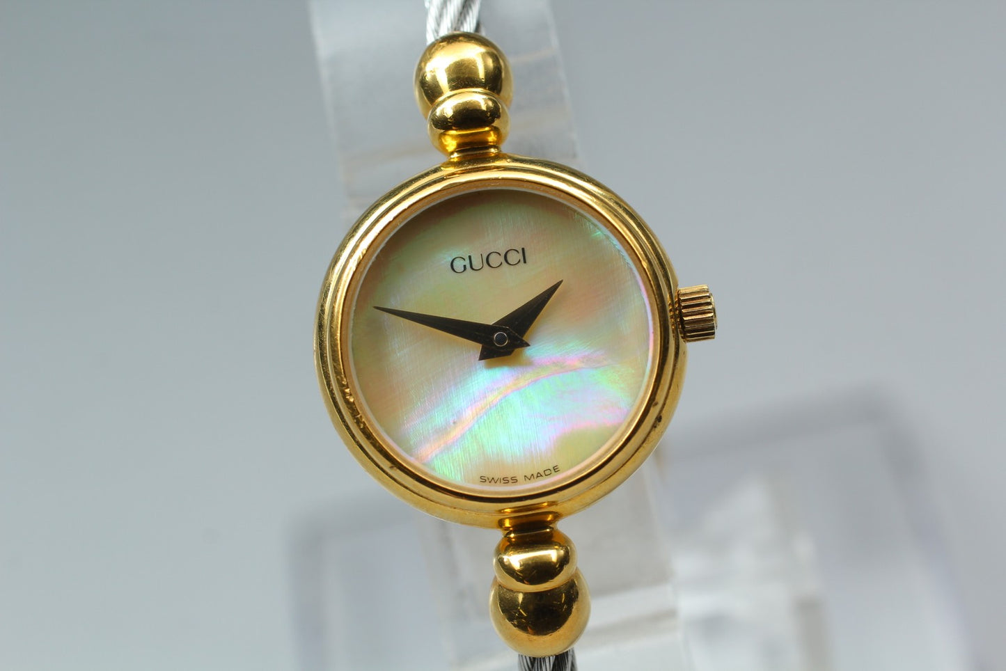 New Batt [Near MINT]  Gucci 2700.2.L Shell Dial Bangle Quartz Ladies Watch JAPAN