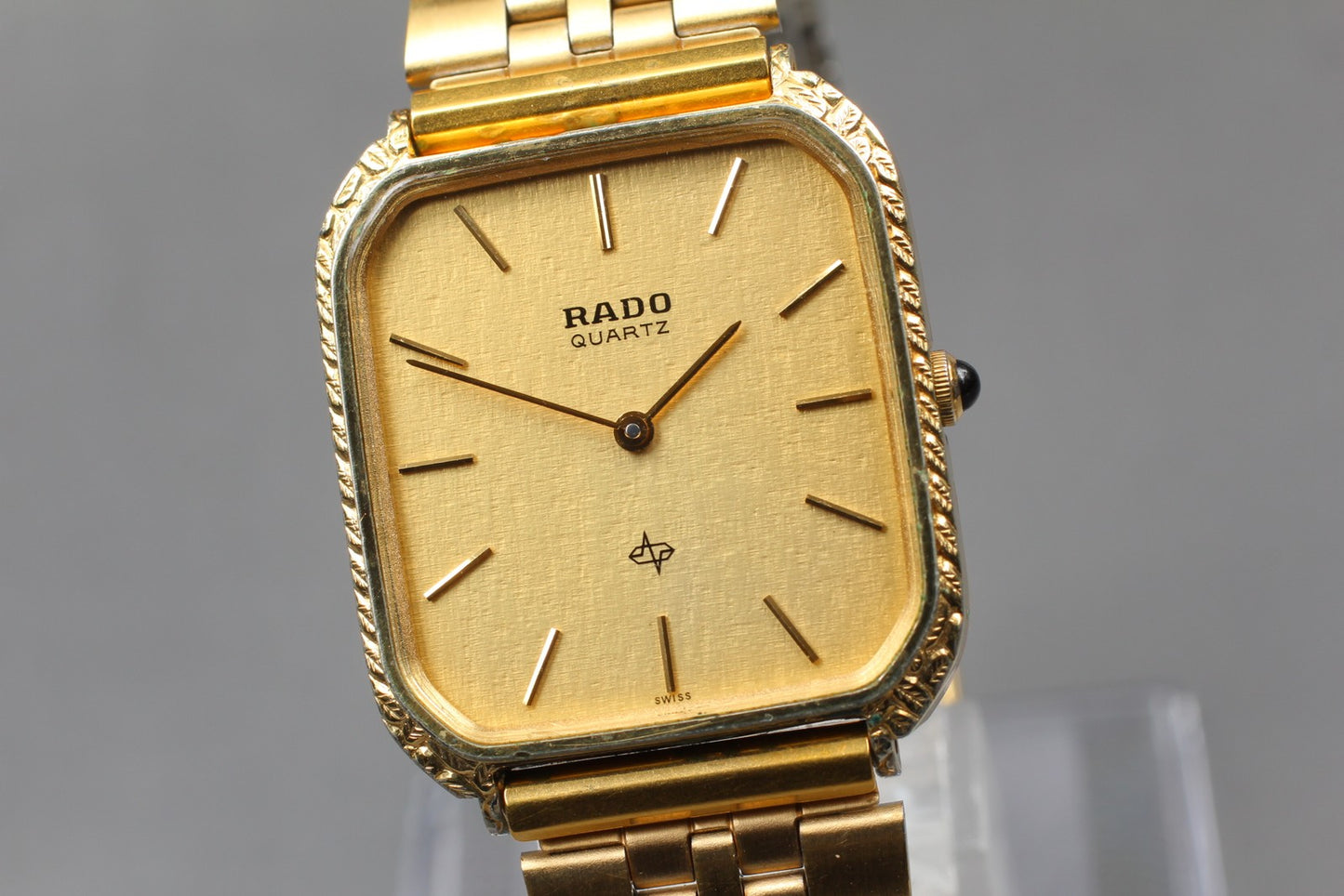 Vtg. 1980s [Exc+5 / New Batt] ] RADO 121.9543.2 Quartz Men's Men's Watch JAPAN