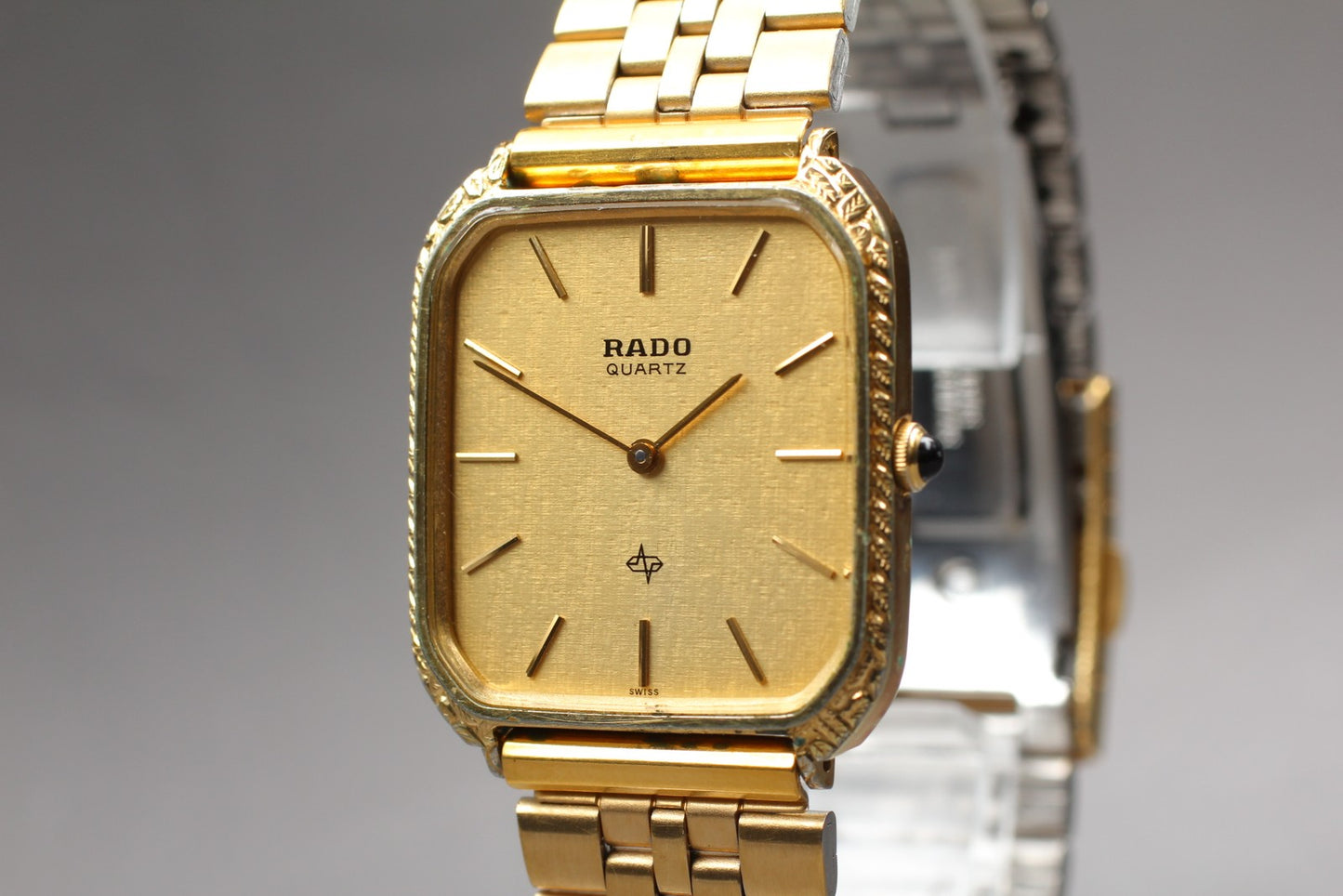 Vtg. 1980s [Exc+5 / New Batt] ] RADO 121.9543.2 Quartz Men's Men's Watch JAPAN