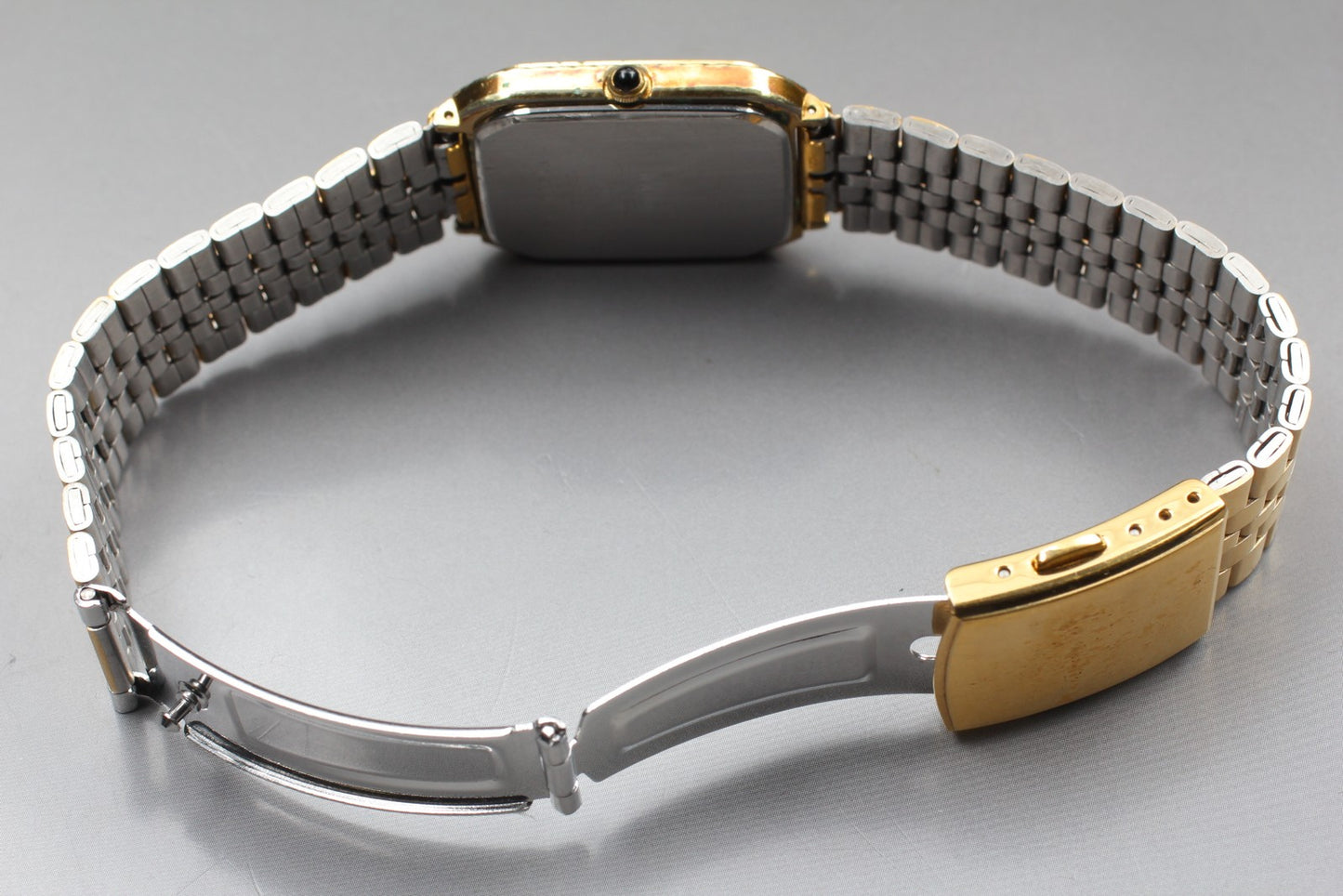 Vtg. 1980s [Exc+5 / New Batt] ] RADO 121.9543.2 Quartz Men's Men's Watch JAPAN