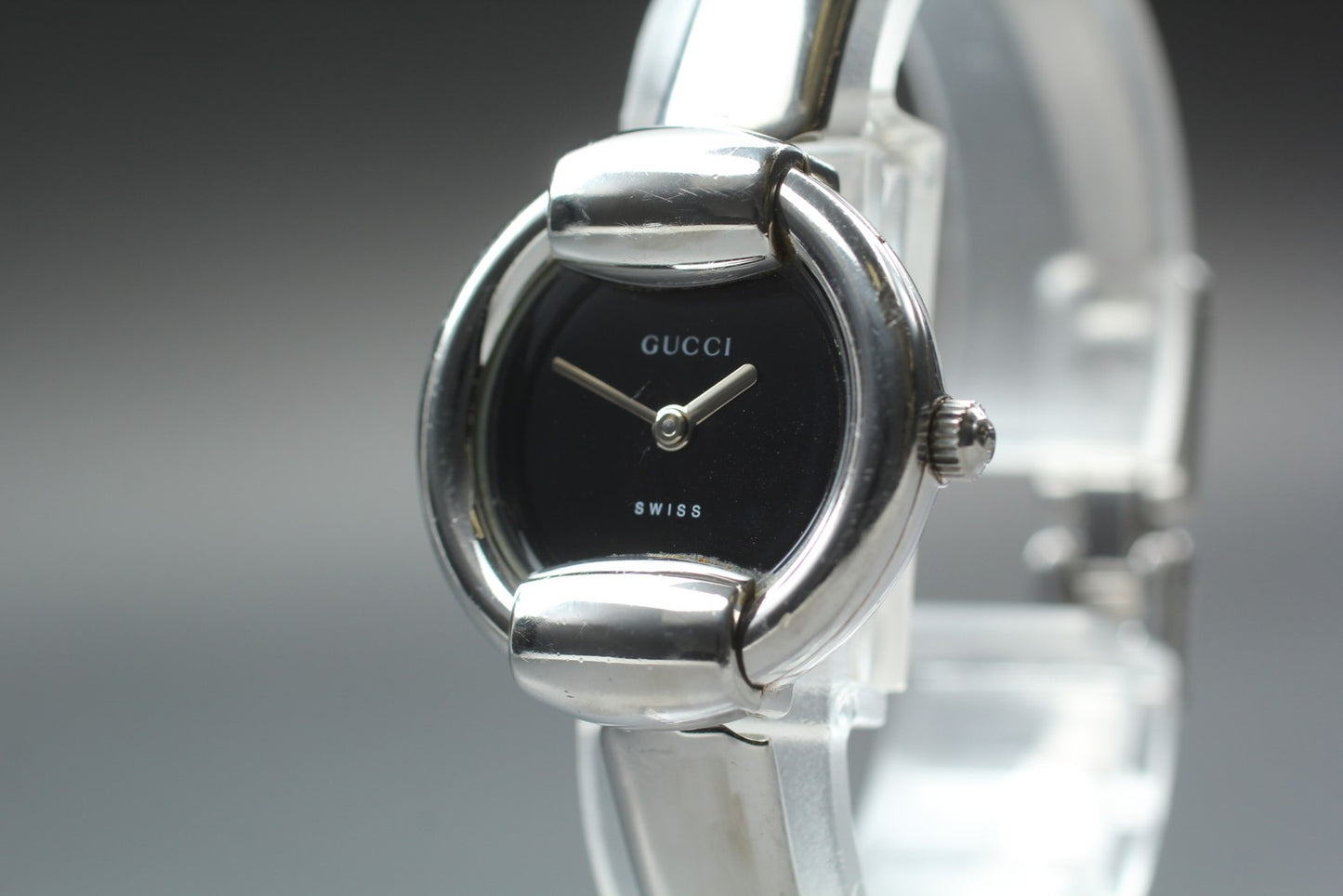 N MINT / New Batt / Vintage Gucci 1400L 25mm Black Silver Quartz Women's JAPAN
