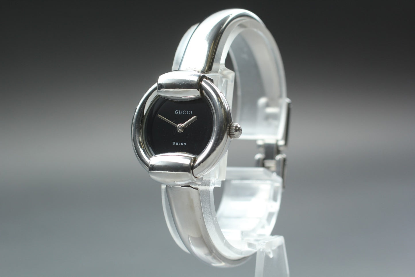 N MINT / New Batt / Vintage Gucci 1400L 25mm Black Silver Quartz Women's JAPAN