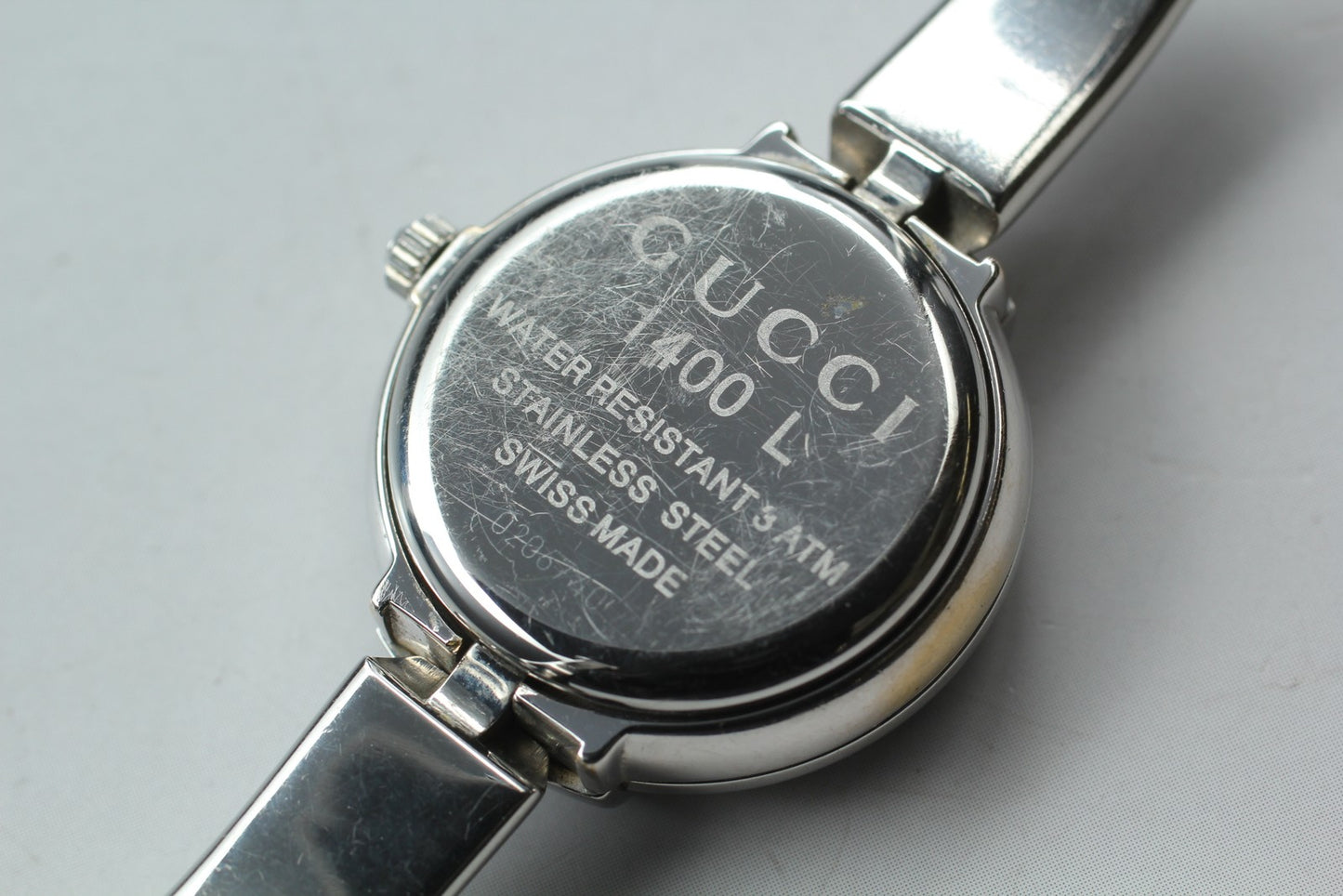 N MINT / New Batt / Vintage Gucci 1400L 25mm Black Silver Quartz Women's JAPAN