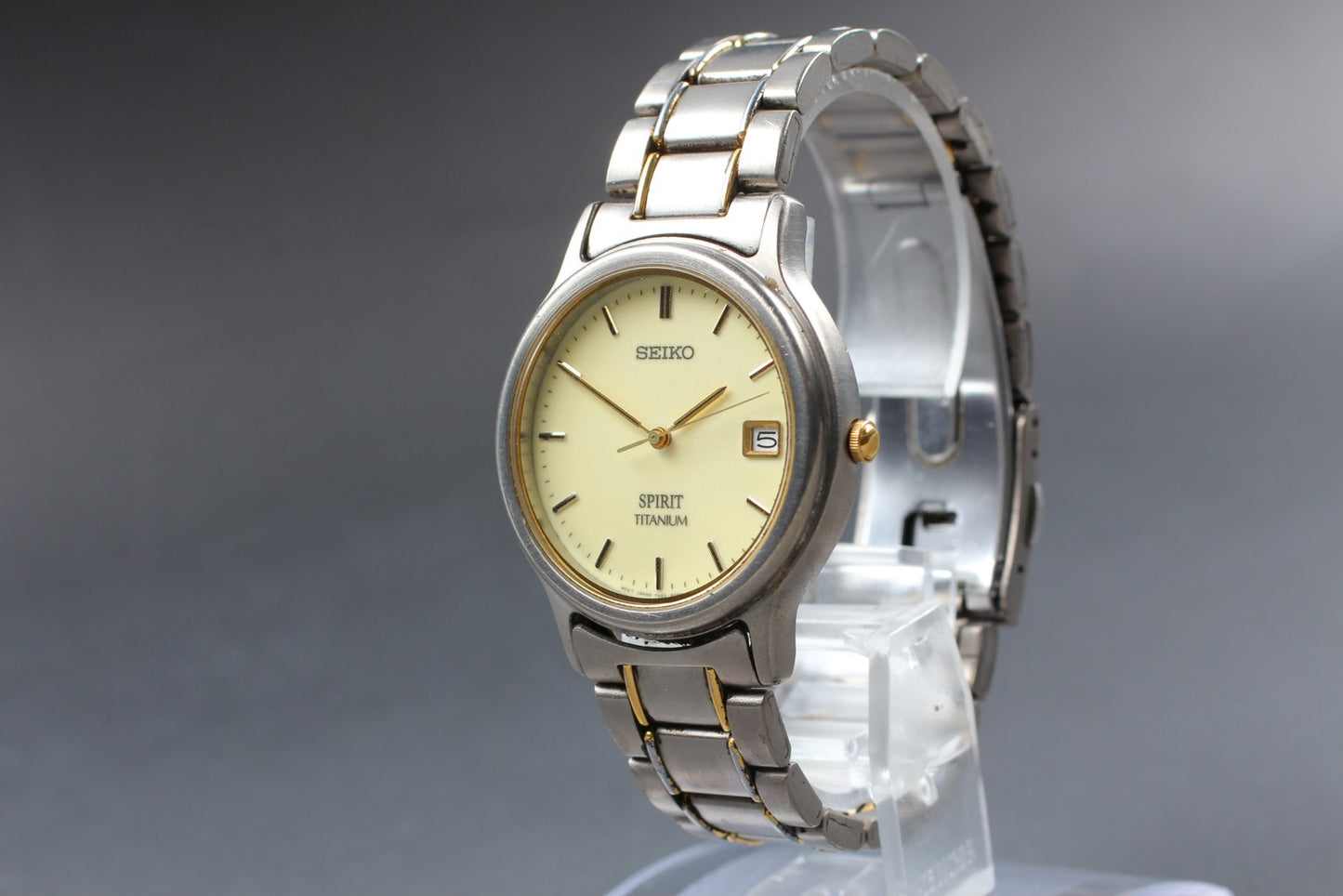 Vtg.1984 [N MINT] SEIKO SPIRIT 7N42-8060 TITANIUM 36mm Quartz Men's Watch JAPAN