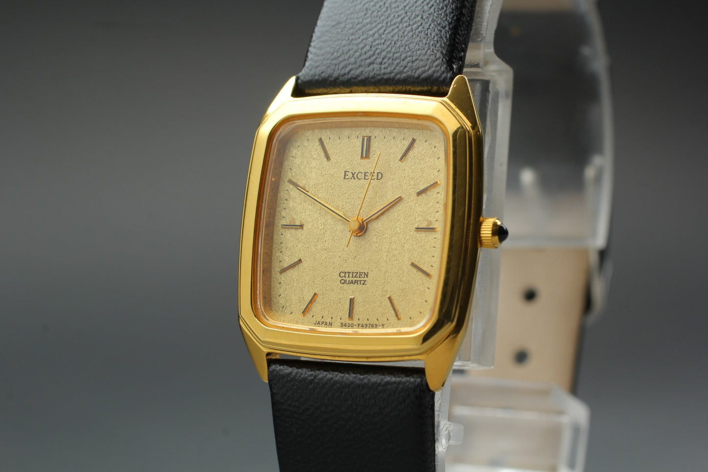 Vtg.1992 [N MINT] CITIZEN EXCEED 5437-F44484 Tank Gold Quartz Men's Watch JAPAN