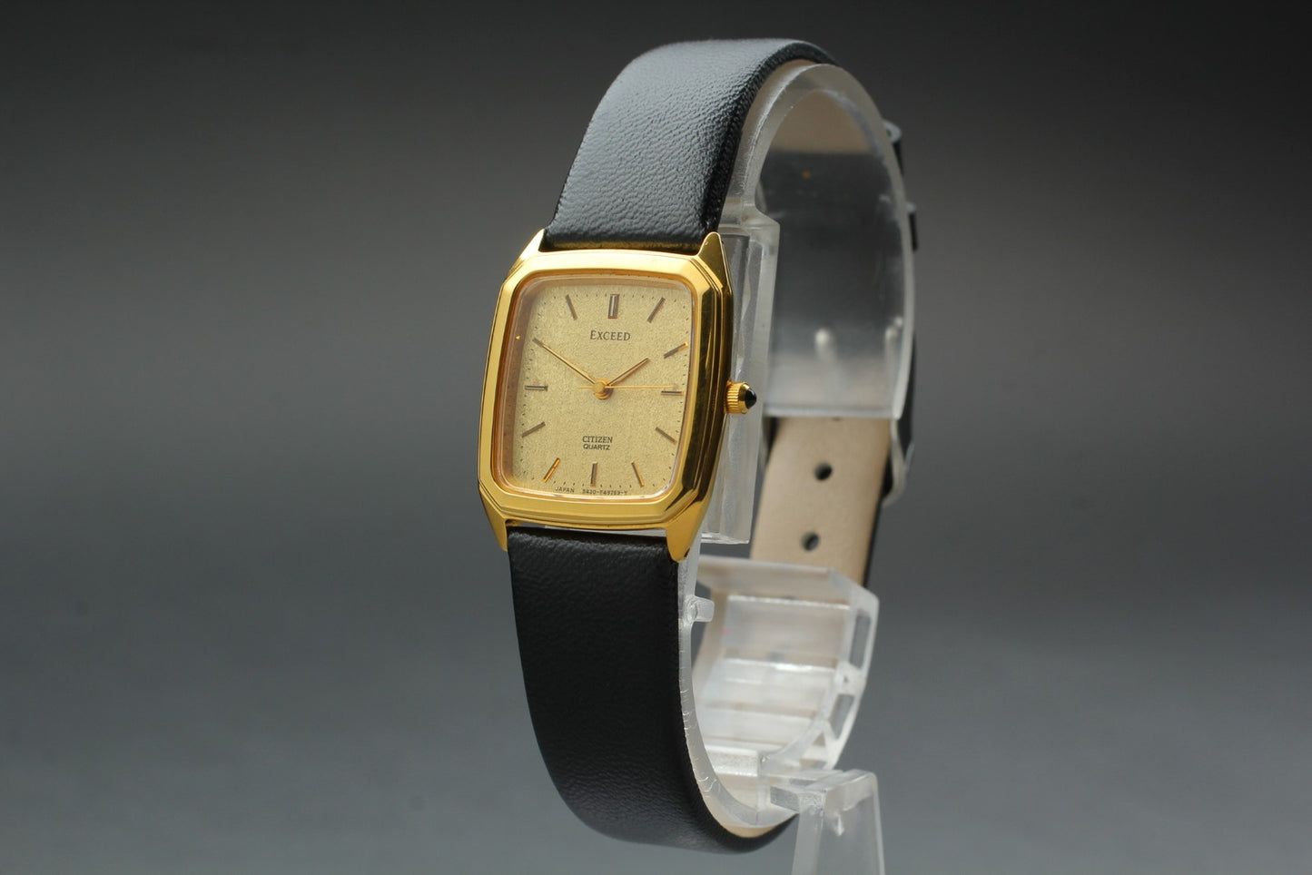 Vtg.1992 [N MINT] CITIZEN EXCEED 5437-F44484 Tank Gold Quartz Men's Watch JAPAN