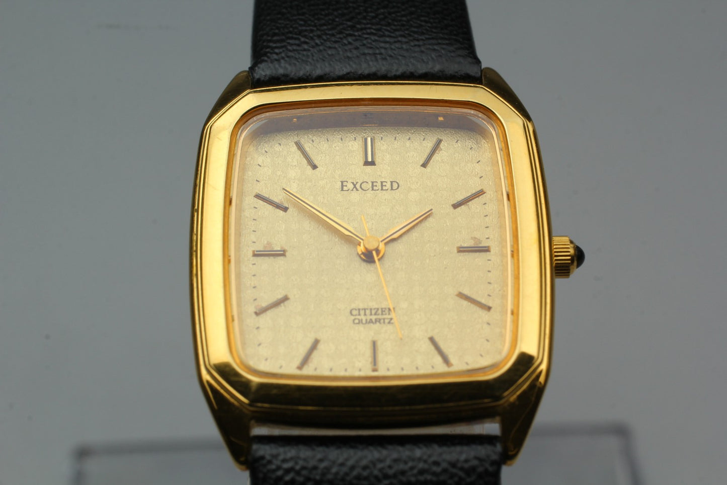 Vtg.1992 [N MINT] CITIZEN EXCEED 5437-F44484 Tank Gold Quartz Men's Watch JAPAN