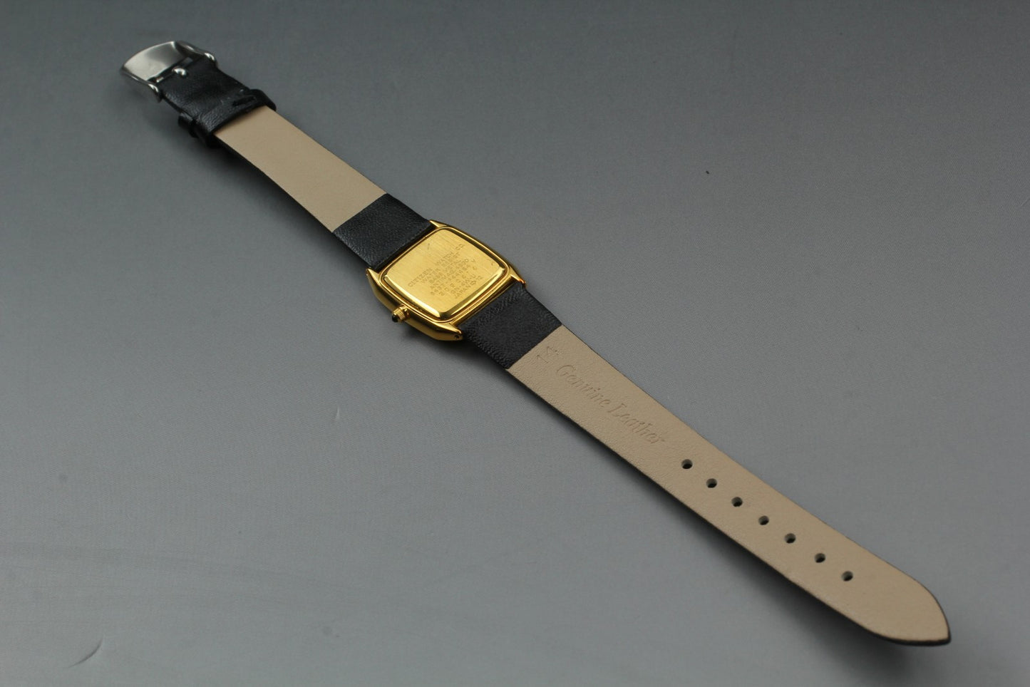 Vtg.1992 [N MINT] CITIZEN EXCEED 5437-F44484 Tank Gold Quartz Men's Watch JAPAN