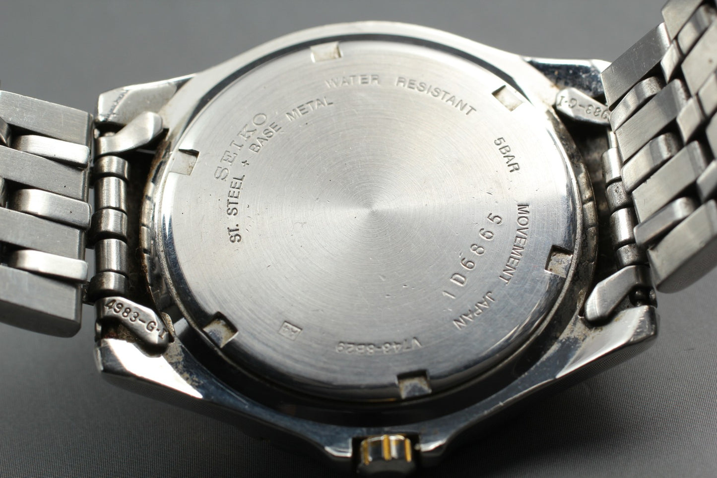 Vtg.1991 [N MINT] SEIKO V743-8B29 37.5mm Day/Date Quartz Men's Watch From JAPAN