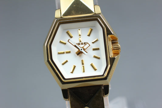 Vtg [Exc+5] DIESEL DZ-5299 Gold Quartz Ladies Watch From JAPAN