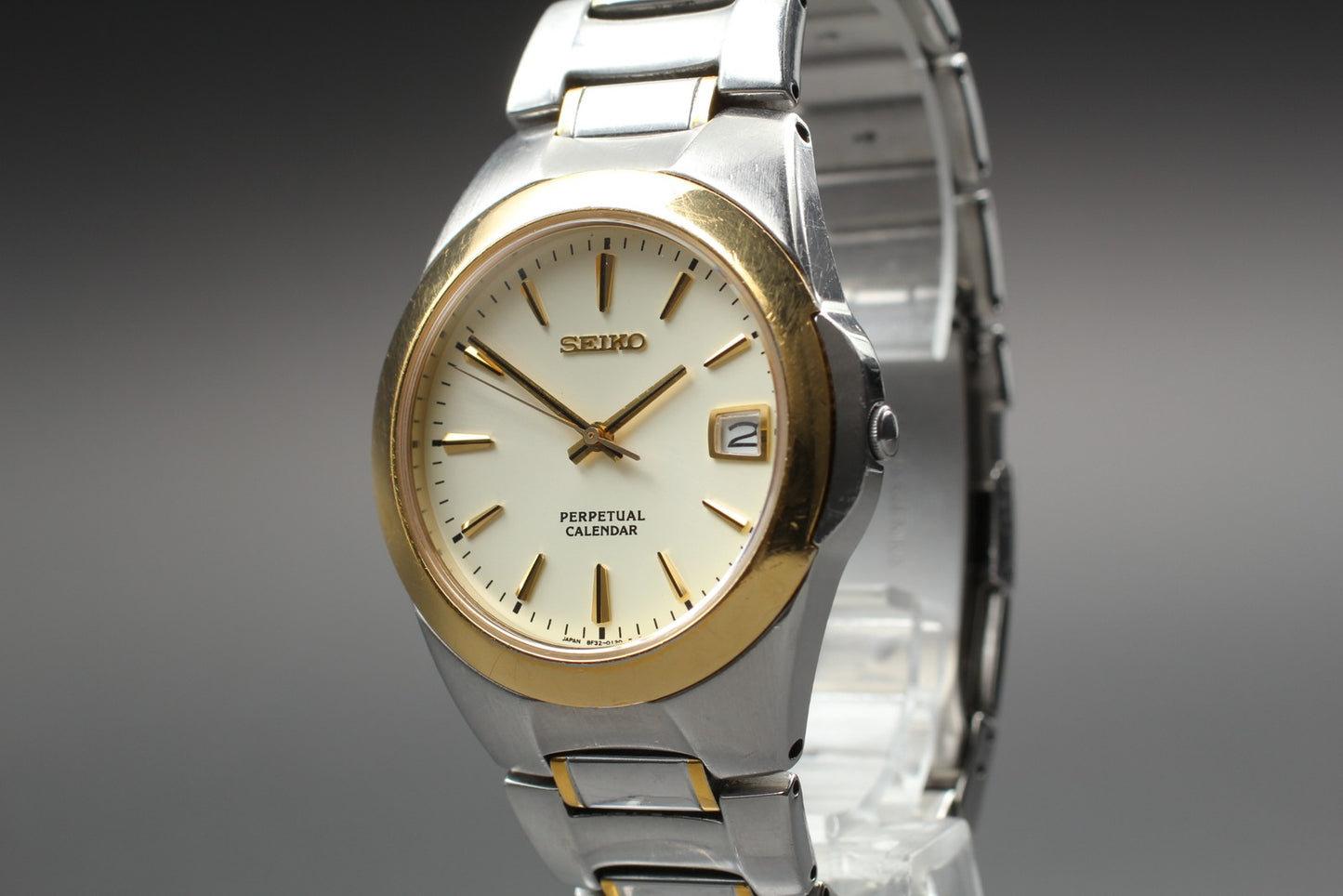 Vtg[N MINT] New Batt SEIKO Perpetual Calendar 8F32-0130 Quartz Men's Watch JAPAN