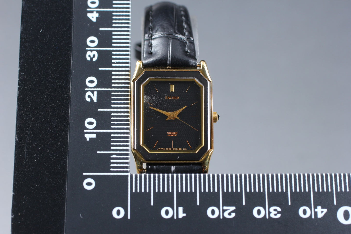 Vin.1989 [N MINT] CITIZEN Exceed 2930-296699 Tank Quartz Ladies Watch From JAPAN