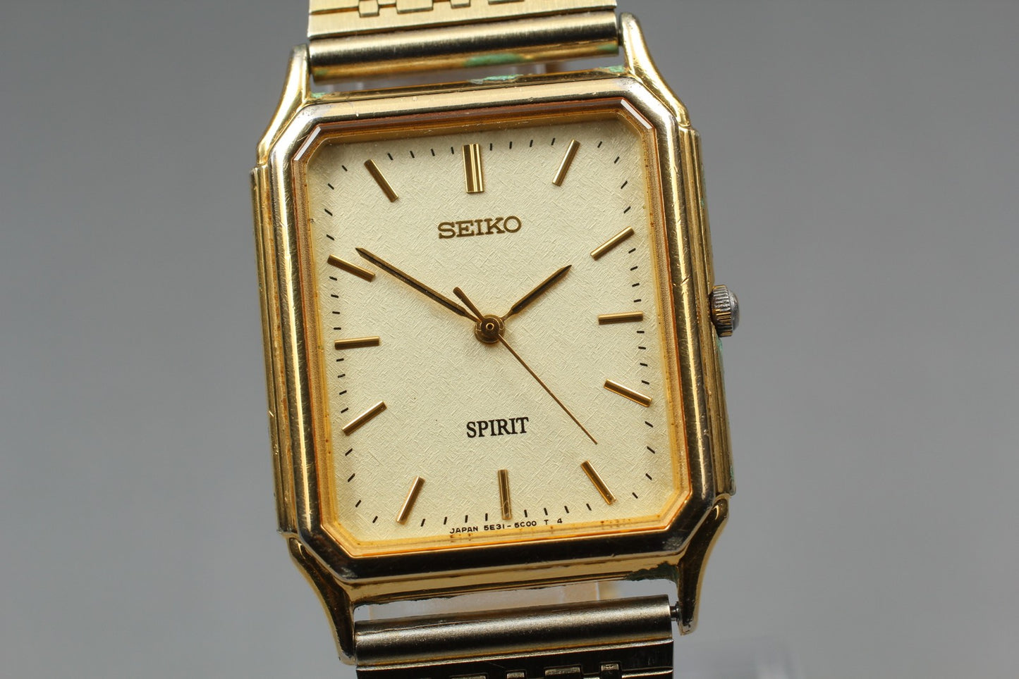 Vtg.1993 [N MINT] SEIKO SPIRIT 5E31-5B60 Tank 26mm Gold Quartz Men's Watch JAPAN